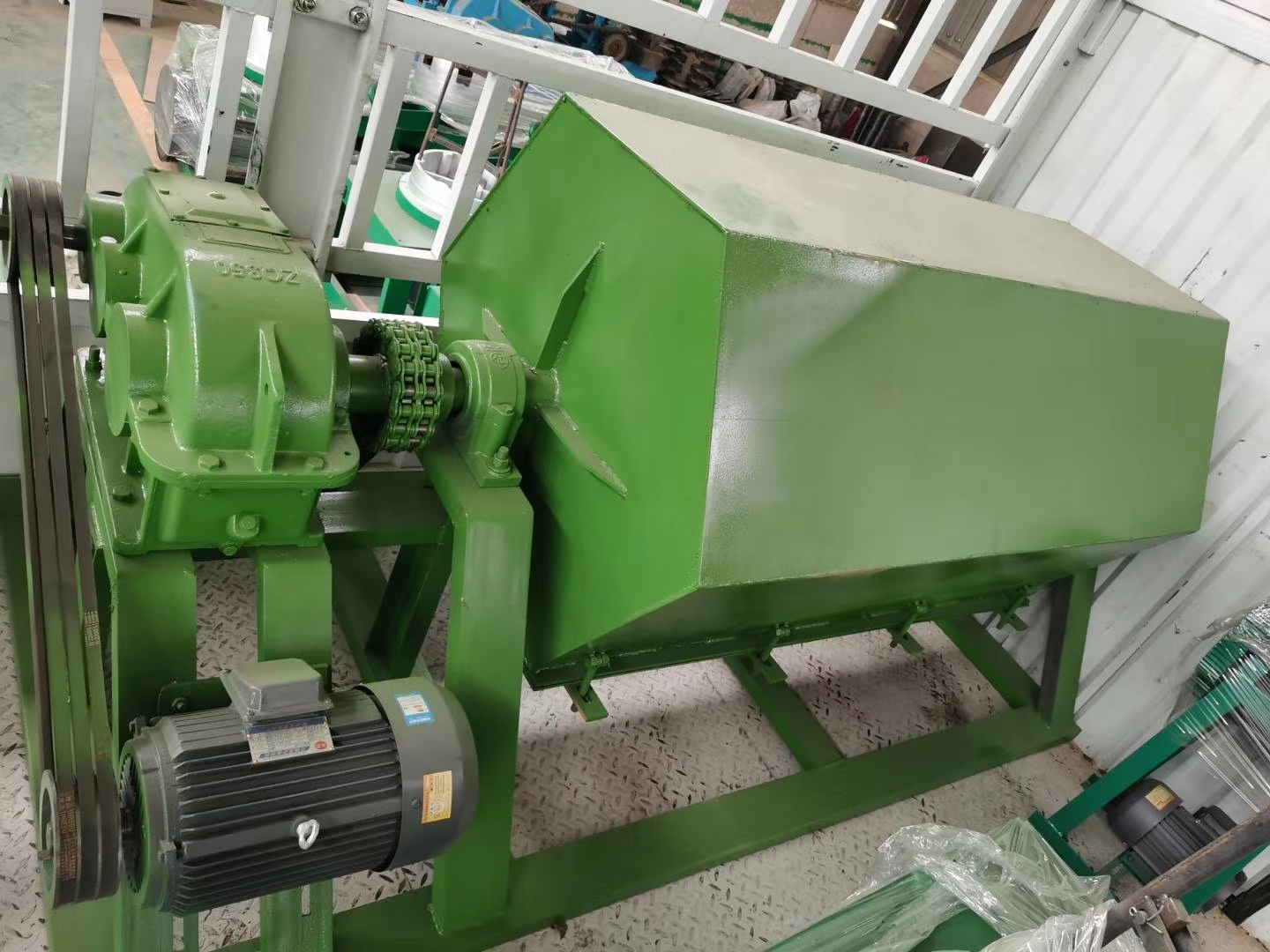 Machine à polir les ongles en acier