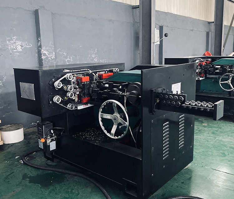 Китай быстро стальной гвоздь делая машину 1-6 дюймов China fast steel nail making machine