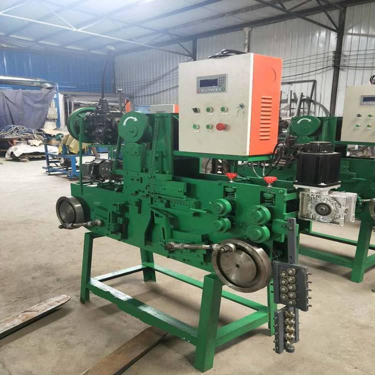 U shaped nail making machine