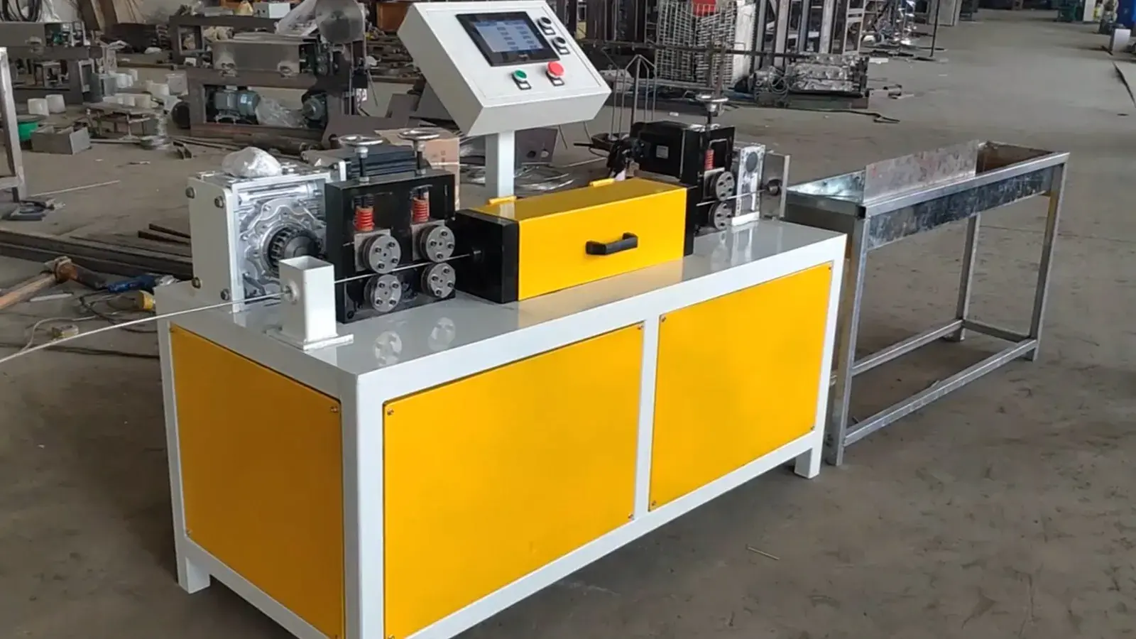 máquina para endireitar e cortar arame